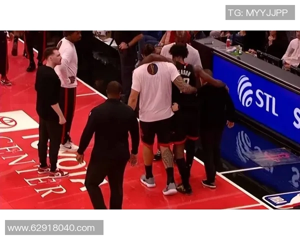 开拓者队球员关节受伤，阵容缺少稳定性