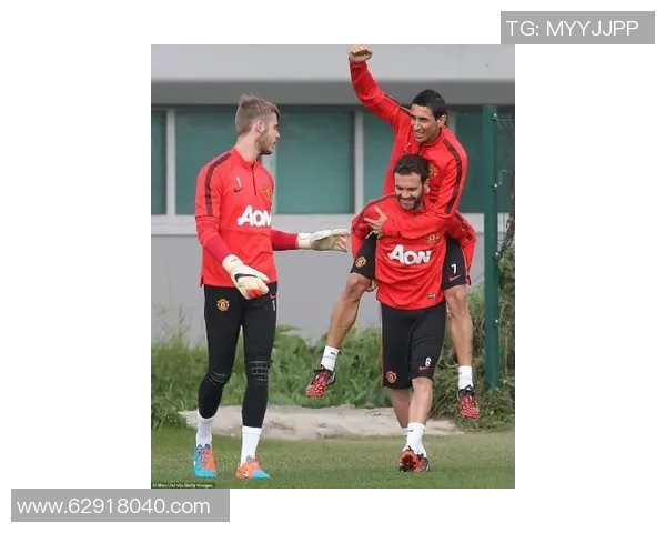 瓦努契托联赛球队一德天顶俱乐部盛情邀请范加尔担任主教练